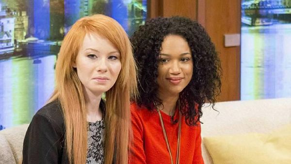 Foto Anak Kembar yang Bikin Kaget Karena Nggak Mirip & Beda Warna Kulit