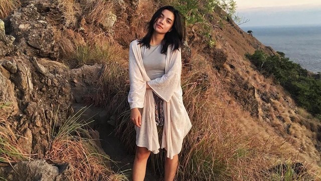 Gosip Terkini Selebriti Insertlive : Angela Gilsha Ungkap Kondisi Raja Ampat yang Rusak Akibat Tambang Nikel