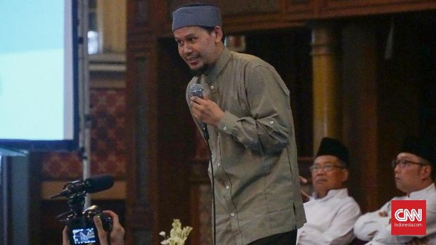 RK Bersua Ustaz Baequni Usai Tuduhan Desain Masjid Illuminati