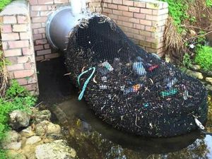 Jaring Kaos Kaki untuk Mengatasi Pencemaran dari Australia Ini Mendunia