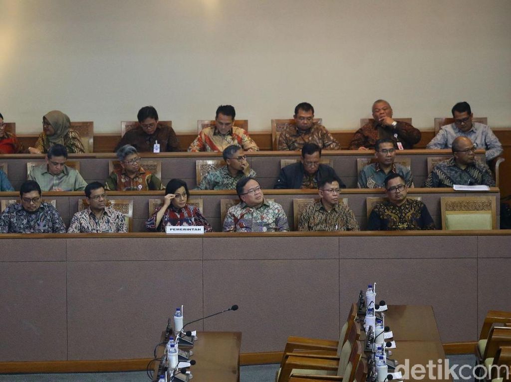 Utang Pemerintah Tembus Rp 4.570 Triliun Utang Pemerintah Tembus Rp 4.570 Triliun