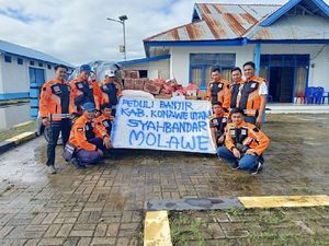 Kemenhub Galang Bantuan Bagi Korban Banjir di Konawe Utara Sultra Kemenhub Galang Bantuan Bagi Korban Banjir di Konawe Utara Sultra
