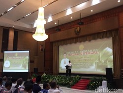 Amran Halalbihalal Bareng PNS Kementan dan BPK