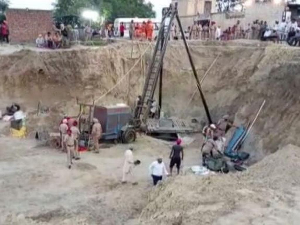 Bocah India Tewas Usai 4 Hari Terjebak di Sumur Sedalam 33 Meter Bocah India Tewas Usai 4 Hari Terjebak di Sumur Sedalam 33 Meter