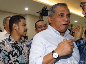 Akui Kader Gerindra, Eks Komandan Tim Mawar Bantah Terlibat Rusuh 22 Mei Akui Kader Gerindra, Eks Komandan Tim Mawar Bantah Terlibat Rusuh 22 Mei