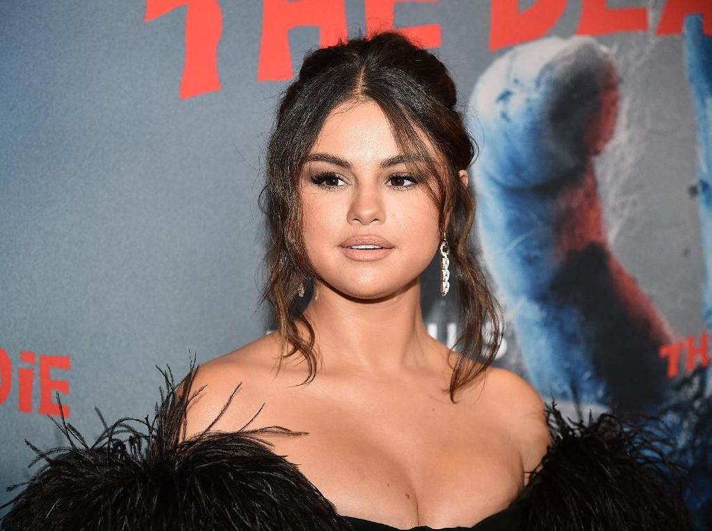 Demi Kesehatan Mental, Selena Gomez Hapus Instagram dari Ponselnya Demi Kesehatan Mental, Selena Gomez Hapus Instagram dari Ponselnya