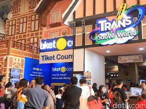 Foto: Keseruan Trans Snow World Bekasi Saat Libur Sekolah
