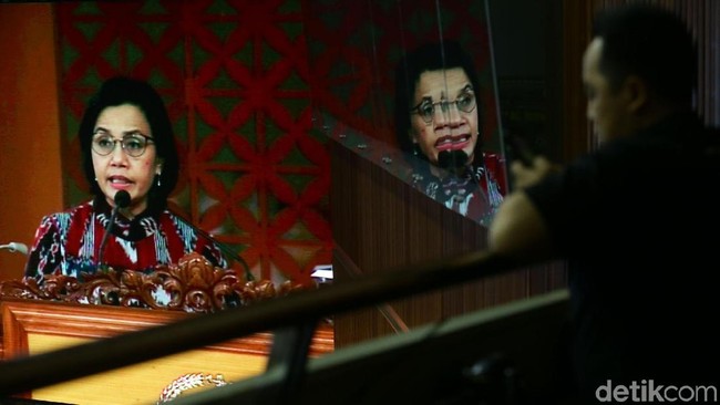 Menteri Keuangan Sri Mulyani Indrawati di DPR/Foto: Grandyos Zafna