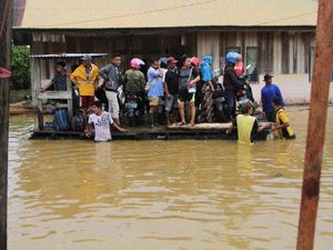 Banjir Besar Rendam Konawe Utara, KPK Minta Izin Tambang Dievaluasi Banjir Besar Rendam Konawe Utara, KPK Minta Izin Tambang Dievaluasi