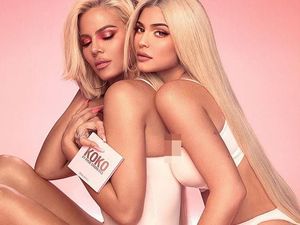 Terlalu Banyak Photoshop, Khloe dan Kylie Jenner Dikritik Netizen