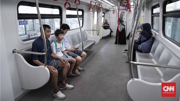 Sebulan Uji Publik, Penumpang LRT Jakarta Capai 211 Ribu