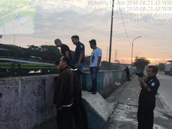 Temuan Sandal Bikin Heboh, Wanita Dikabarkan Loncat dari Jembatan Ancol