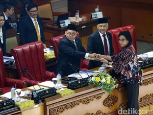 Sri Mulyani Respons APBN 2020 hingga Pamer Rating Utang Naik