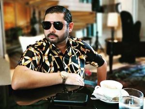 Pangeran Malaysia Banjir Kritik, Sebut Bajunya Hanya untuk Bangsawan