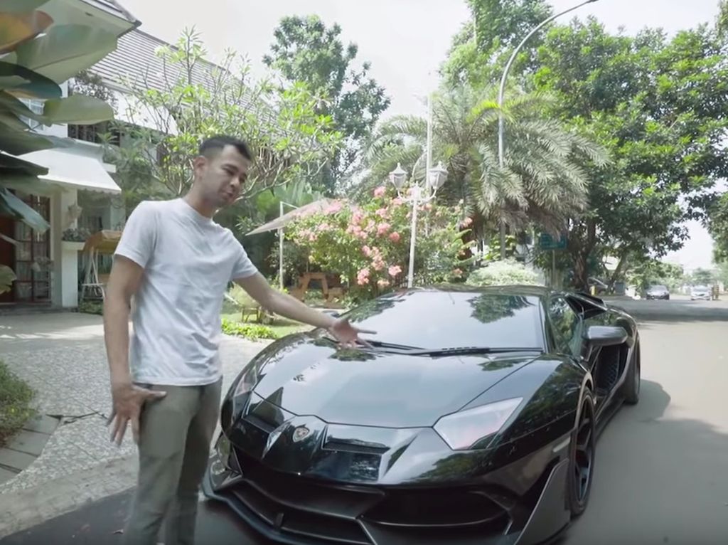 Hasil Kerja Keras! Raffi Ahmad Bisa Modifikasi Mobil Miliaran Hasil Kerja Keras! Raffi Ahmad Bisa Modifikasi Mobil Miliaran