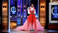 Datang ke Tony Awards, Aktor Ini Pakai Gaun Panjang dan High Heels