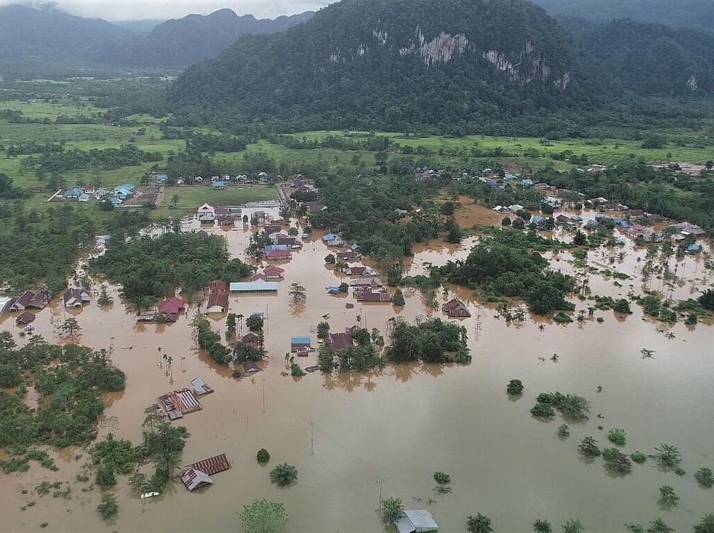 Banjir Konawe, Dua Desa Masih Terisolir Banjir Konawe, Dua Desa Masih Terisolir