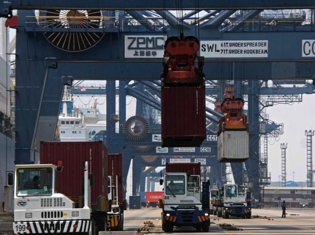 Ongkos Logistik RI Bisa Turun Jadi 4,9% Lewat Trilogi Maritim Ongkos Logistik RI Bisa Turun Jadi 4,9% Lewat Trilogi Maritim