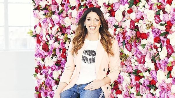 Potret Wanita yang Pernah Jadi Gelandangan Kini Sukses Bergelar Doktor