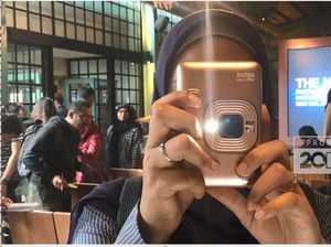 Nggak Cuma Cetak Foto, Instax Mini LiPlay Juga Bisa Abadikan Suara Nggak Cuma Cetak Foto, Instax Mini LiPlay Juga Bisa Abadikan Suara