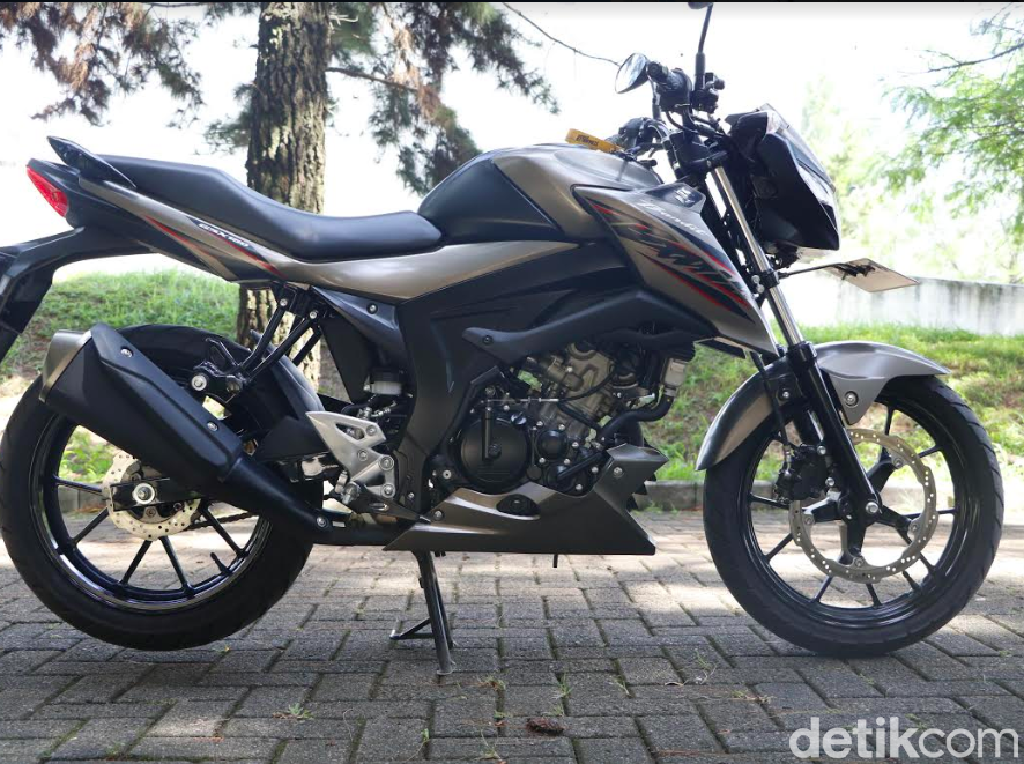 Lincah, Bandel dan Nyaman ala Suzuki GSX150 Bandit Lincah, Bandel dan Nyaman ala Suzuki GSX150 Bandit