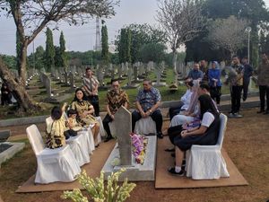 Doa SBY di Pusara Ani: Memo Ada di Hati Kita Selamanya