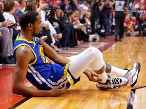 Simpati Kawhi Leonard untuk Kevin Durant Simpati Kawhi Leonard untuk Kevin Durant