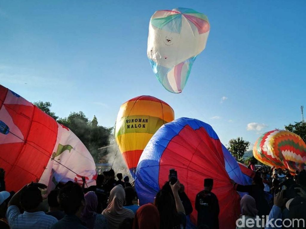 Boleh Kok Terbangkan Balon Udara Jelang Lebaran, Apa Saja Syaratnya?