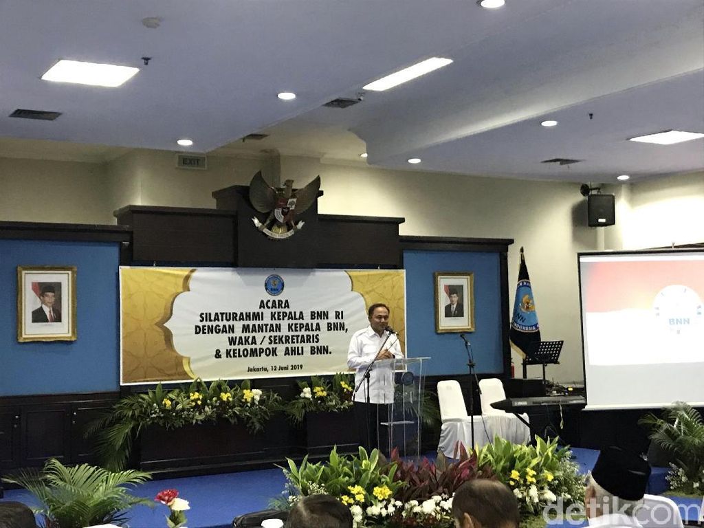 Silaturahmi Usai Lebaran, Kepala BNN Minta Masukan Buwas-Dai Bachtiar Silaturahmi Usai Lebaran, Kepala BNN Minta Masukan Buwas-Dai Bachtiar