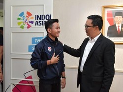 Sebelum meninggalkan Tanah Air, dia meminta restu dari Imam. Sebab, dia merupakan lulusan SKO Ragunan yang pengelolaannya di bawah Kemenpora.