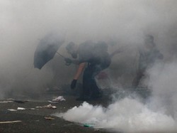 Israel Lempari Kantor Federasi Sepakbola Palestina dengan Gas Air Mata