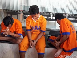 Serahkan Diri ke Polisi, Ini Pengakuan Pembakar Polsek Tambelangan Serahkan Diri ke Polisi, Ini Pengakuan Pembakar Polsek Tambelangan