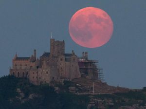 Kenapa Purnama di Juni Disebut Strawberry Moon? Ini Penjelasannya Kenapa Purnama di Juni Disebut Strawberry Moon? Ini Penjelasannya