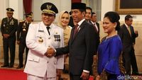 Senyum Gubernur Lampung Arinal Djunaidi Usai Dilantik Jokowi