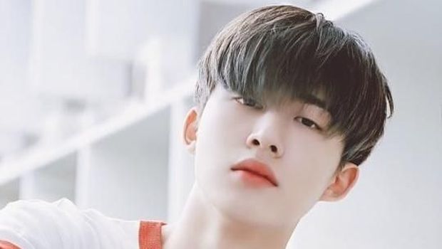B.I eks iKON