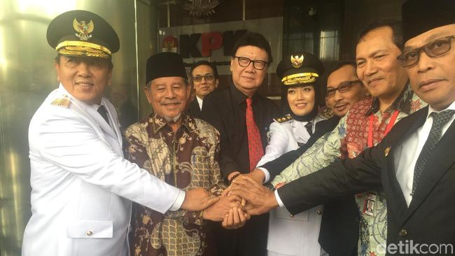 Temui KPK, 3 Gubernur-Wagub Baru Siap Jadi Agen Pemberantasan Korupsi Temui KPK, 3 Gubernur-Wagub Baru Siap Jadi Agen Pemberantasan Korupsi