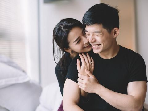 4 Posisi Seks Menarik Dicoba untuk Pasangan Pemilik Mr P Kecil