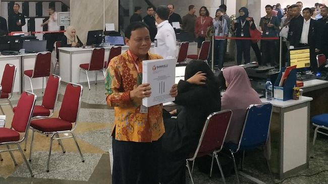 Bawaslu Berikan Keterangan Setebal 151 Halaman dan 134 Bukti ke MK Bawaslu Berikan Keterangan Setebal 151 Halaman dan 134 Bukti ke MK