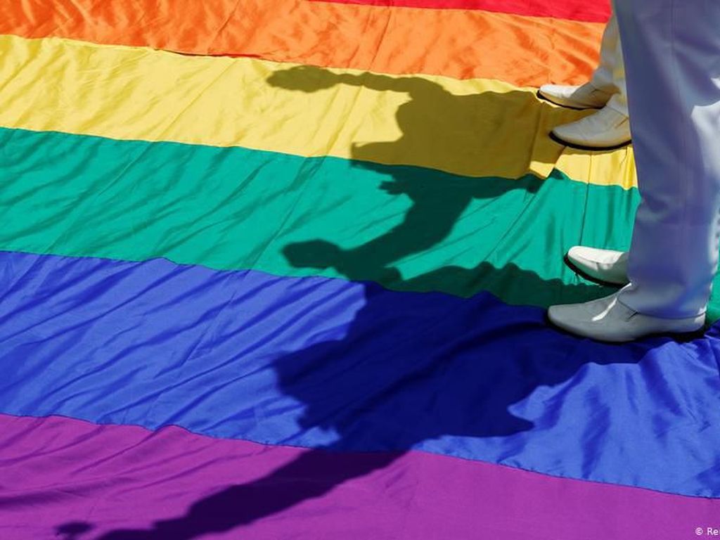 Pemerintah Jerman Akan Larang Terapi Konversi Homoseksualitas