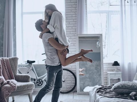 3 Posisi Bercinta yang Tingkatkan Peluang Hamil Anak Laki-Laki