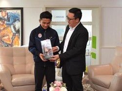 Rencananya, Hambali terbang ke benua biru pada Kamis (13/6) pukul 19.00 WIB. 