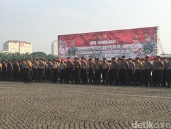 Polri-TNI Gelar Apel Pengamanan Sidang Gugatan Pilpres di Monas