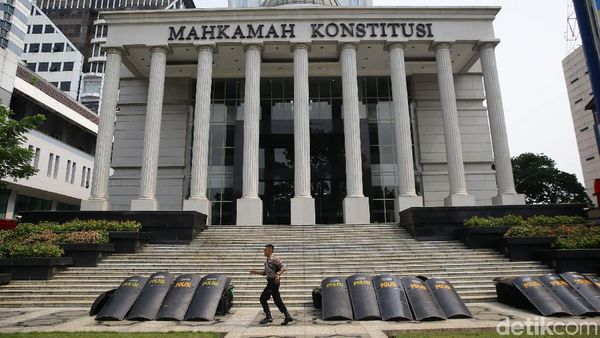 Potret Pengamanan Jelang Sidang Perdana di MK