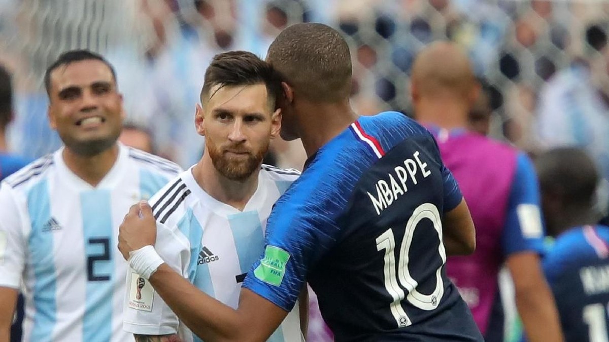 Kylian Mbappe jadi pemain paling bernilai saat ini (Alexander Hassenstein/Getty Images)