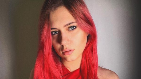 Fakta Pemain Poker Terseksi Rusia yang Ditemukan Tewas di Kamar Mandi