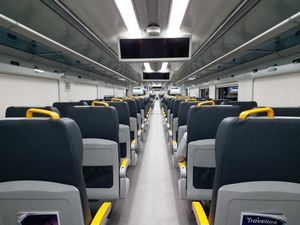 Penerbangan Dibuka Lagi, Damri dan KA Bandara Galau Mau Operasi