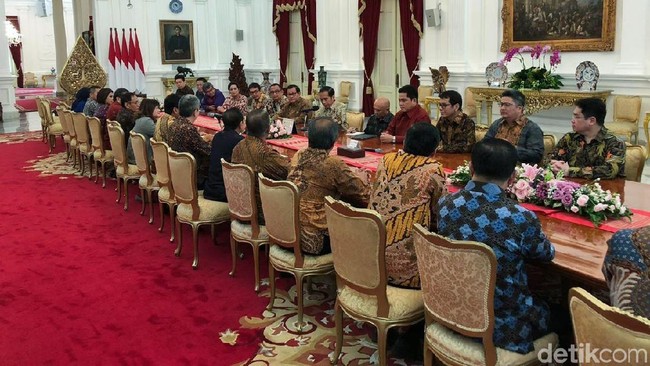 Undang Erick Thohir hingga Wishnutama, Jokowi Singgung Proses di MK Undang Erick Thohir hingga Wishnutama, Jokowi Singgung Proses di MK
