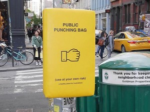 New York Sediakan Tempat Tinju Gratis untuk Lepaskan Stres di Jalanan New York Sediakan Tempat Tinju Gratis untuk Lepaskan Stres di Jalanan