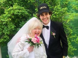 YouTuber Nikahi Ibu Temannya Demi Konten, Baru 1 Bulan Bercerai