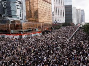 Demo Besar-besaran di Hong Kong, Pusat Bisnis Tutup